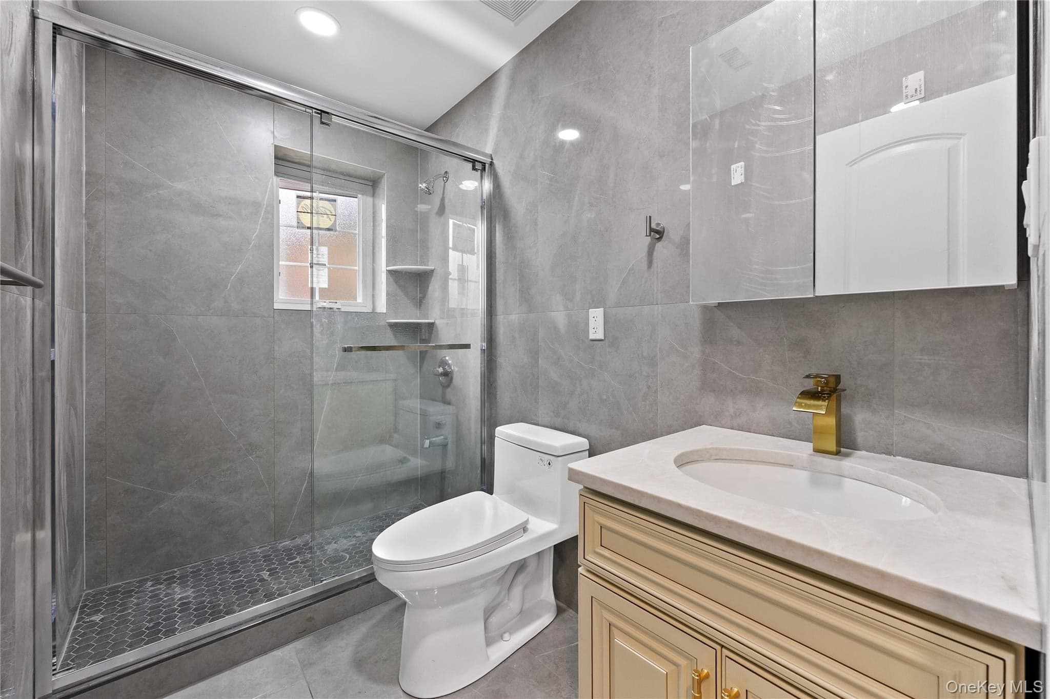 43-39 189th Street thumbnail 18