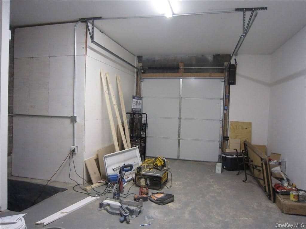 11 Quassaick Avenue thumbnail 10