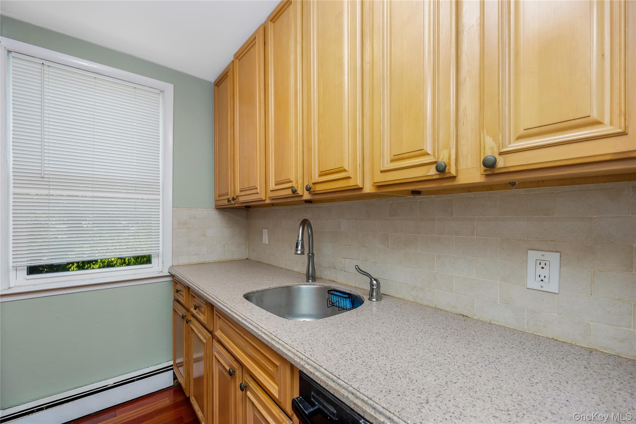 570 Broadway Unit: B11 thumbnail 11