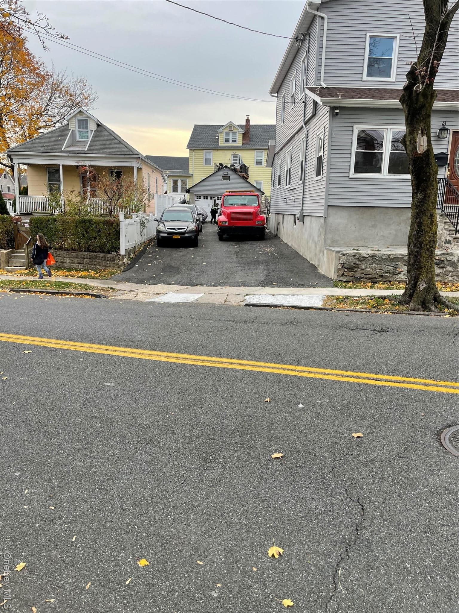 953 Mile Square Road thumbnail 2