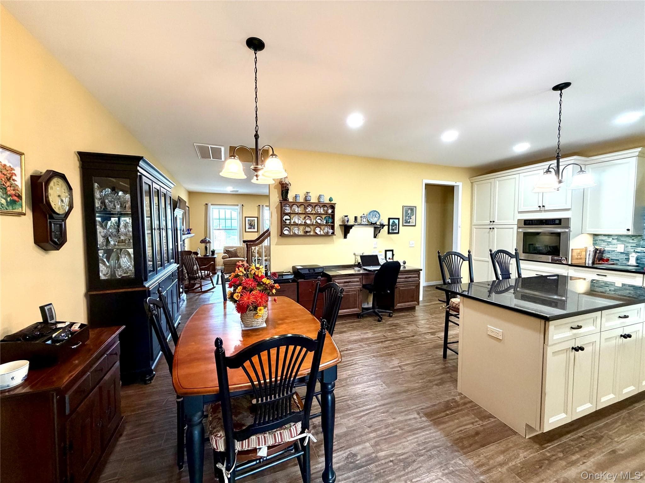 155 Willow Tree Road thumbnail 5