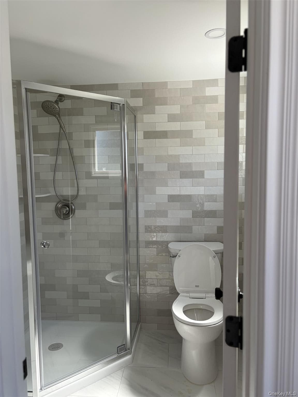 226 Vincent Drive thumbnail 16