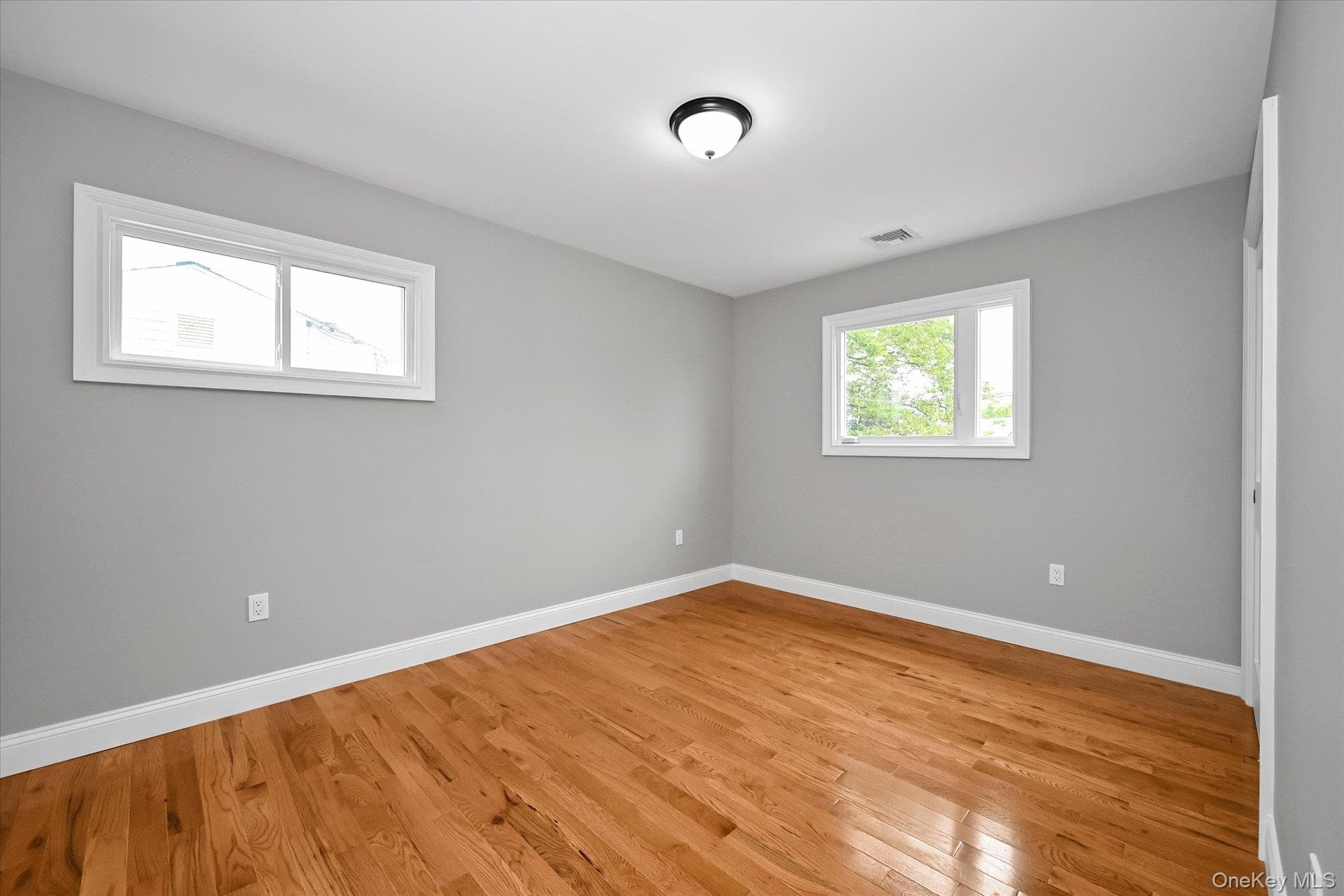 226 Vincent Drive thumbnail 14