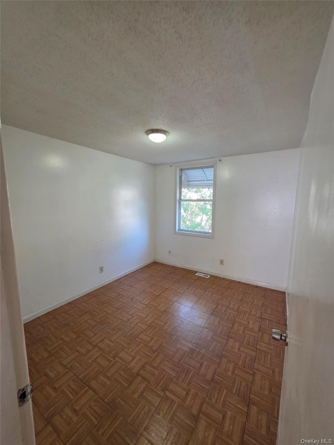1186 Vyse Avenue thumbnail 19