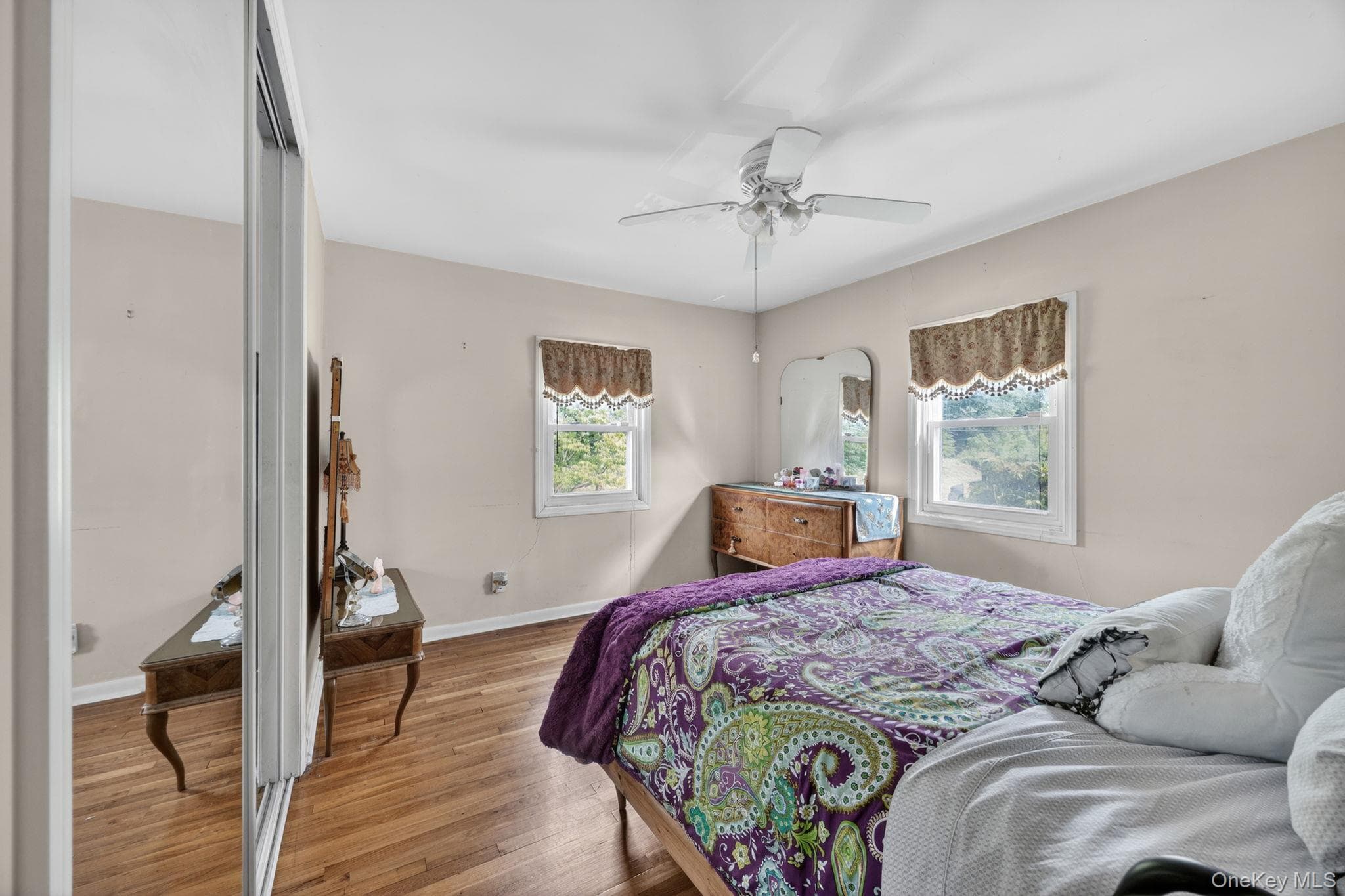 207 Clunie Avenue thumbnail 12