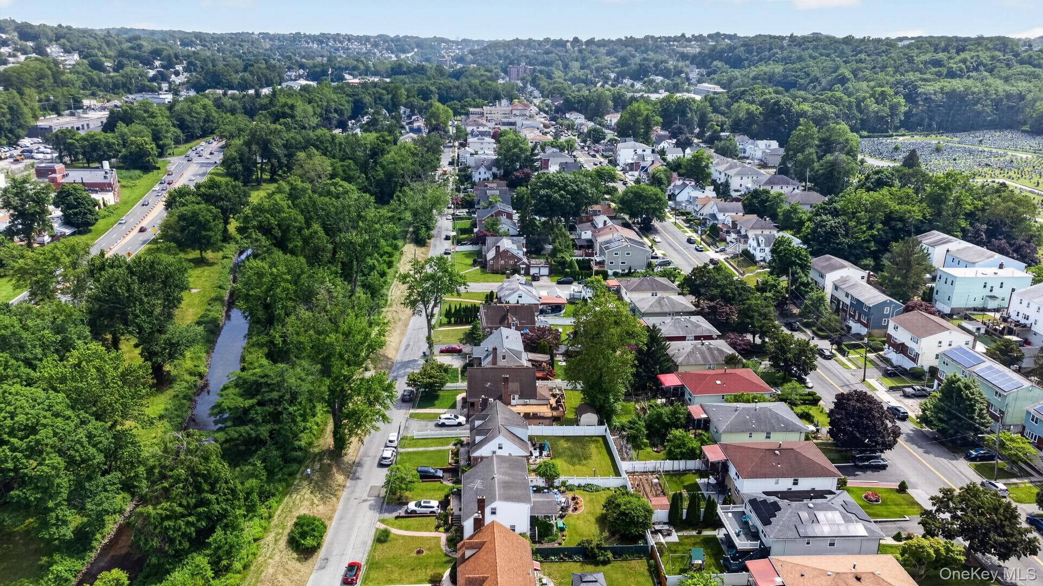 207 Clunie Avenue thumbnail 29