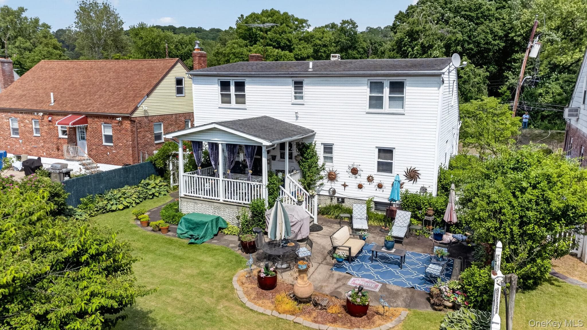 207 Clunie Avenue thumbnail 22