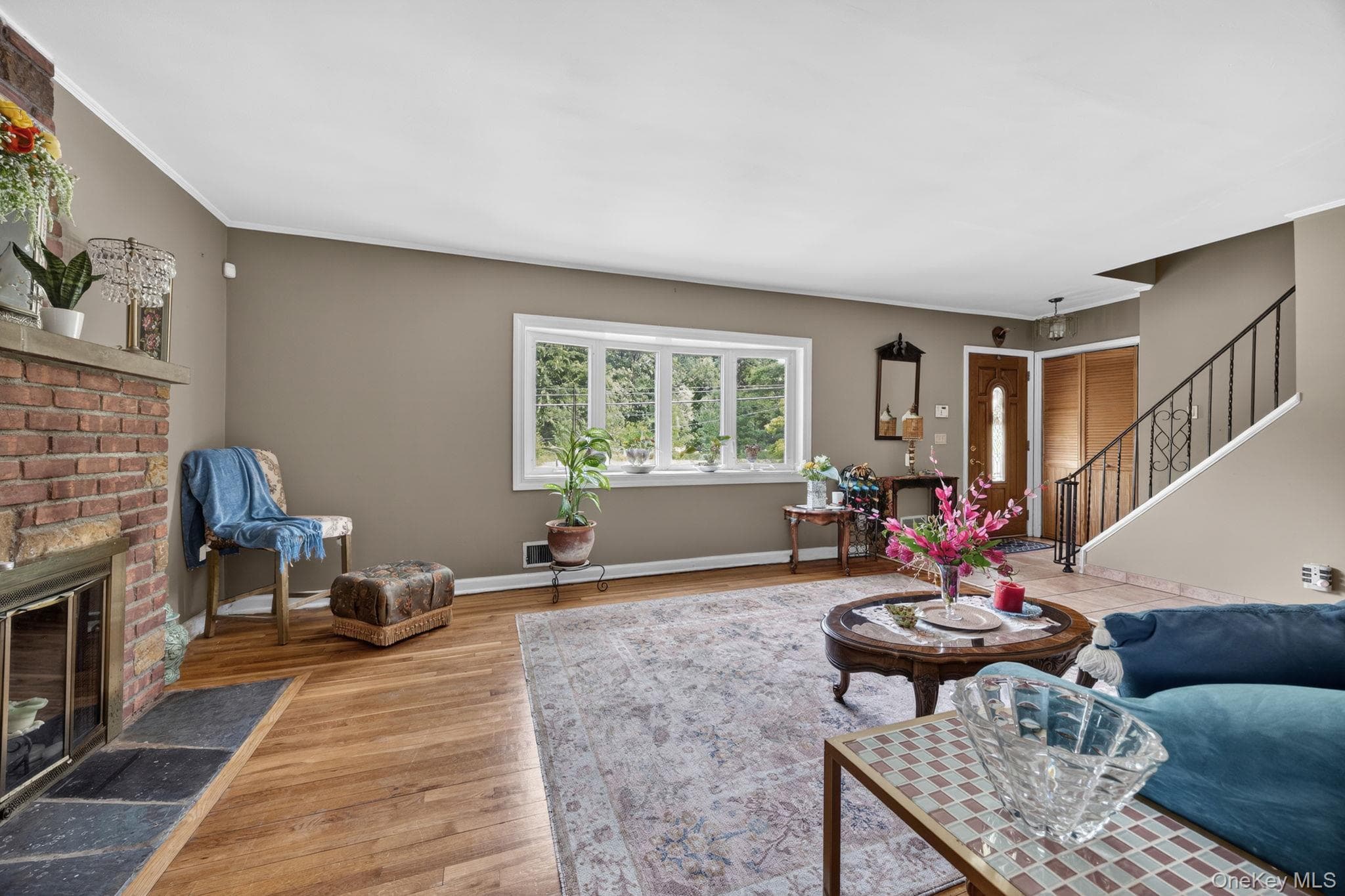 207 Clunie Avenue thumbnail 6