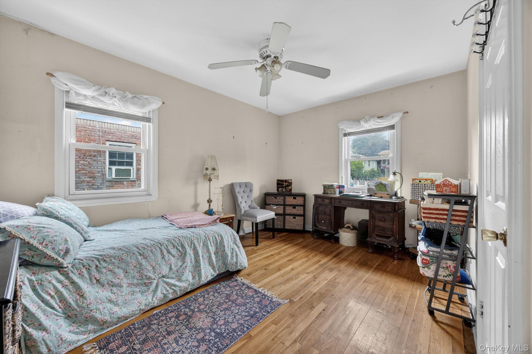 207 Clunie Avenue thumbnail 14