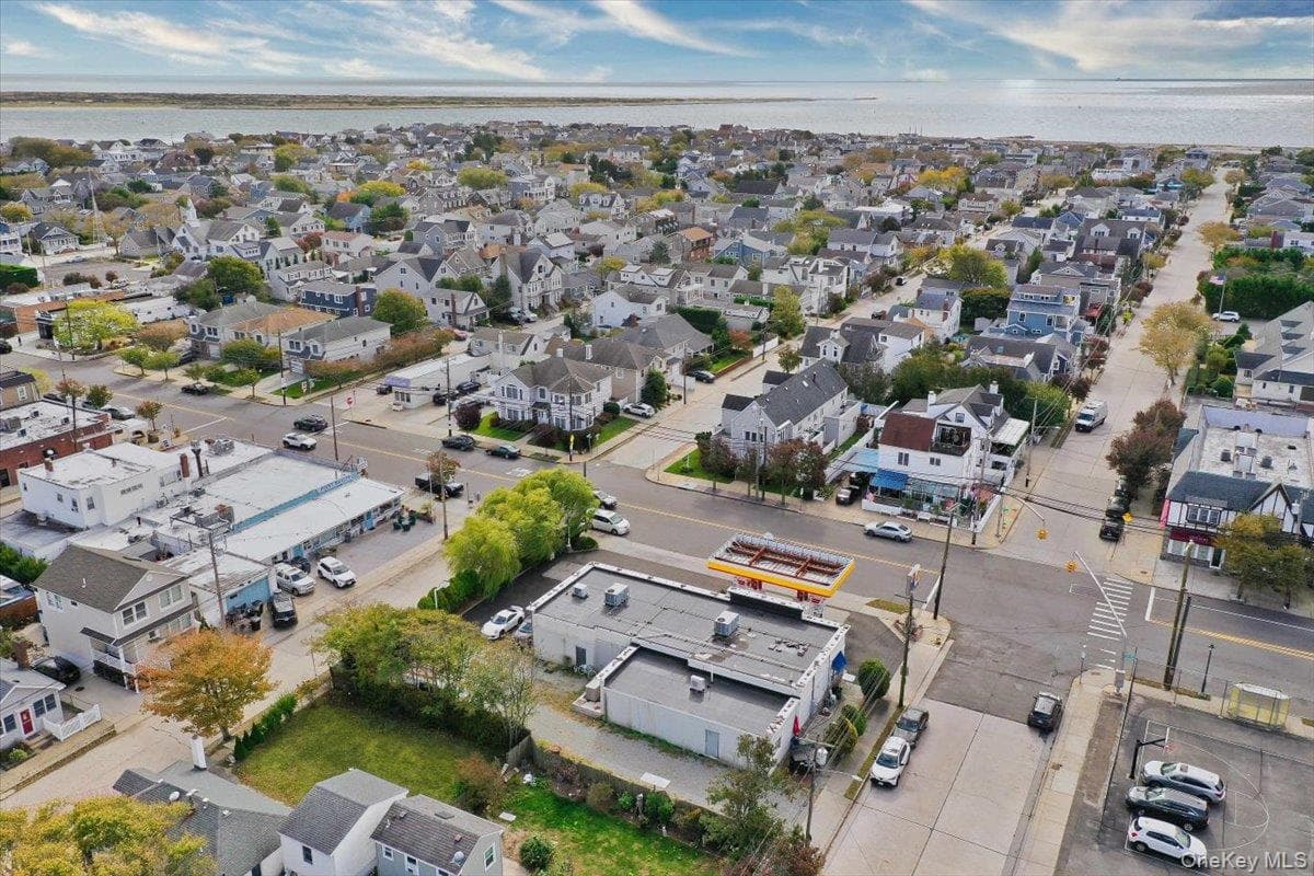 12 Lido Boulevard thumbnail 16