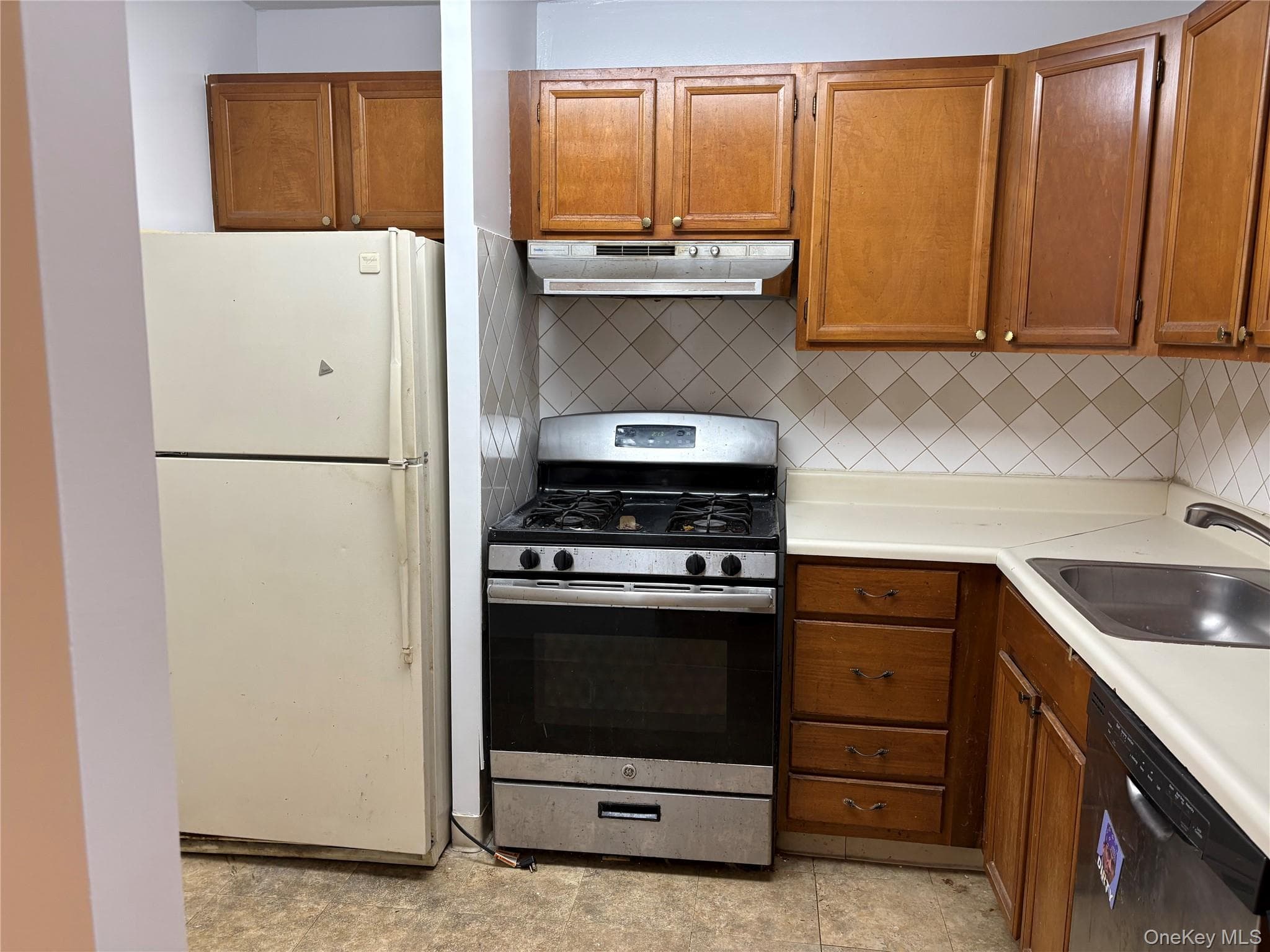 2 Bay Club Drive Unit: 10M thumbnail 3