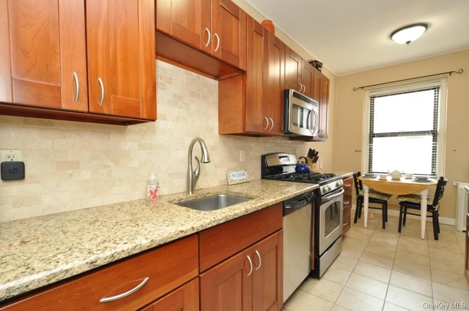 143 Garth Road Unit: 5J, Scarsdale
