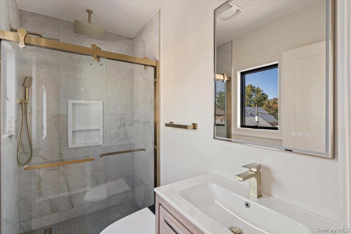 145-67 7th Avenue thumbnail 15