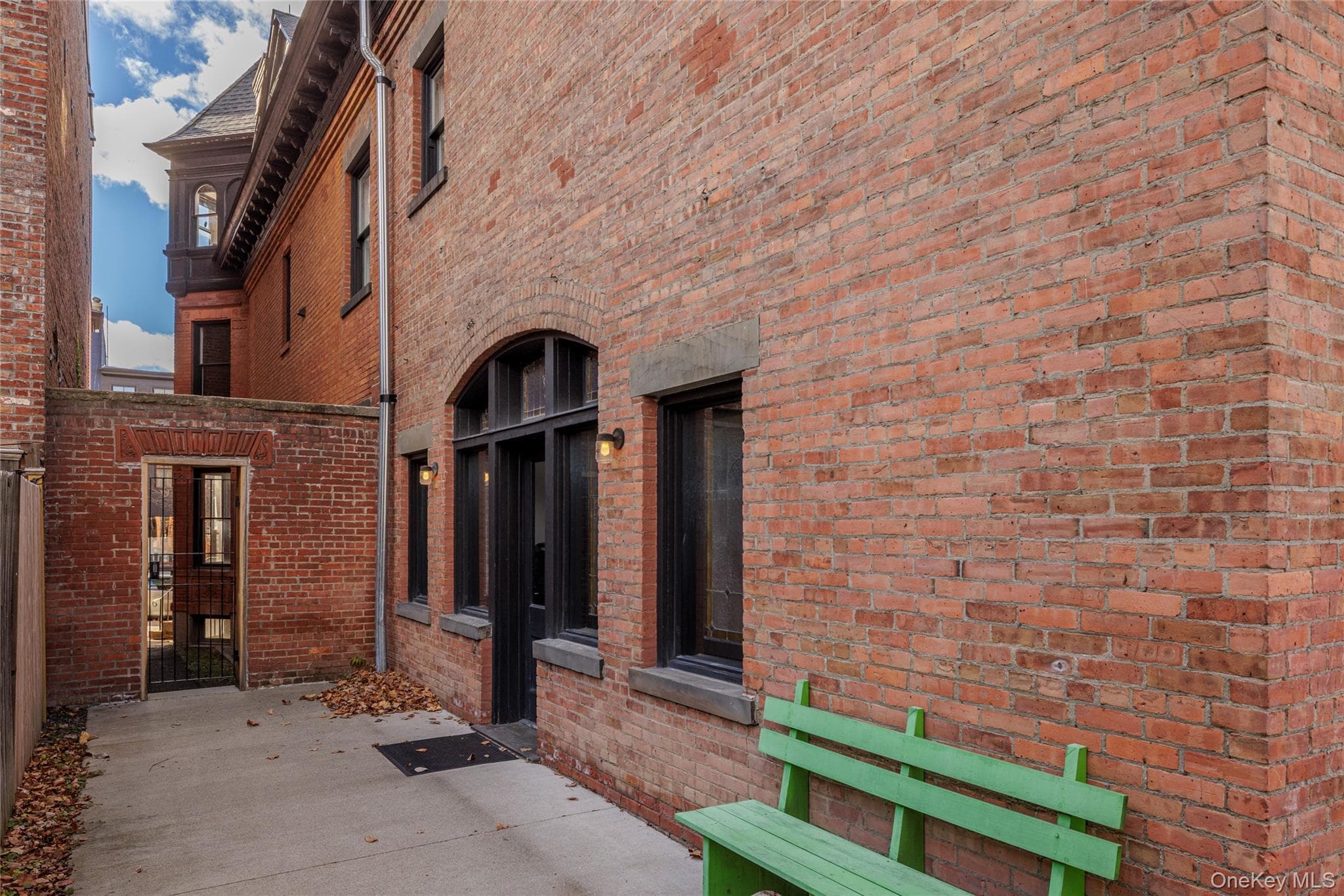 420 Warren St thumbnail 40