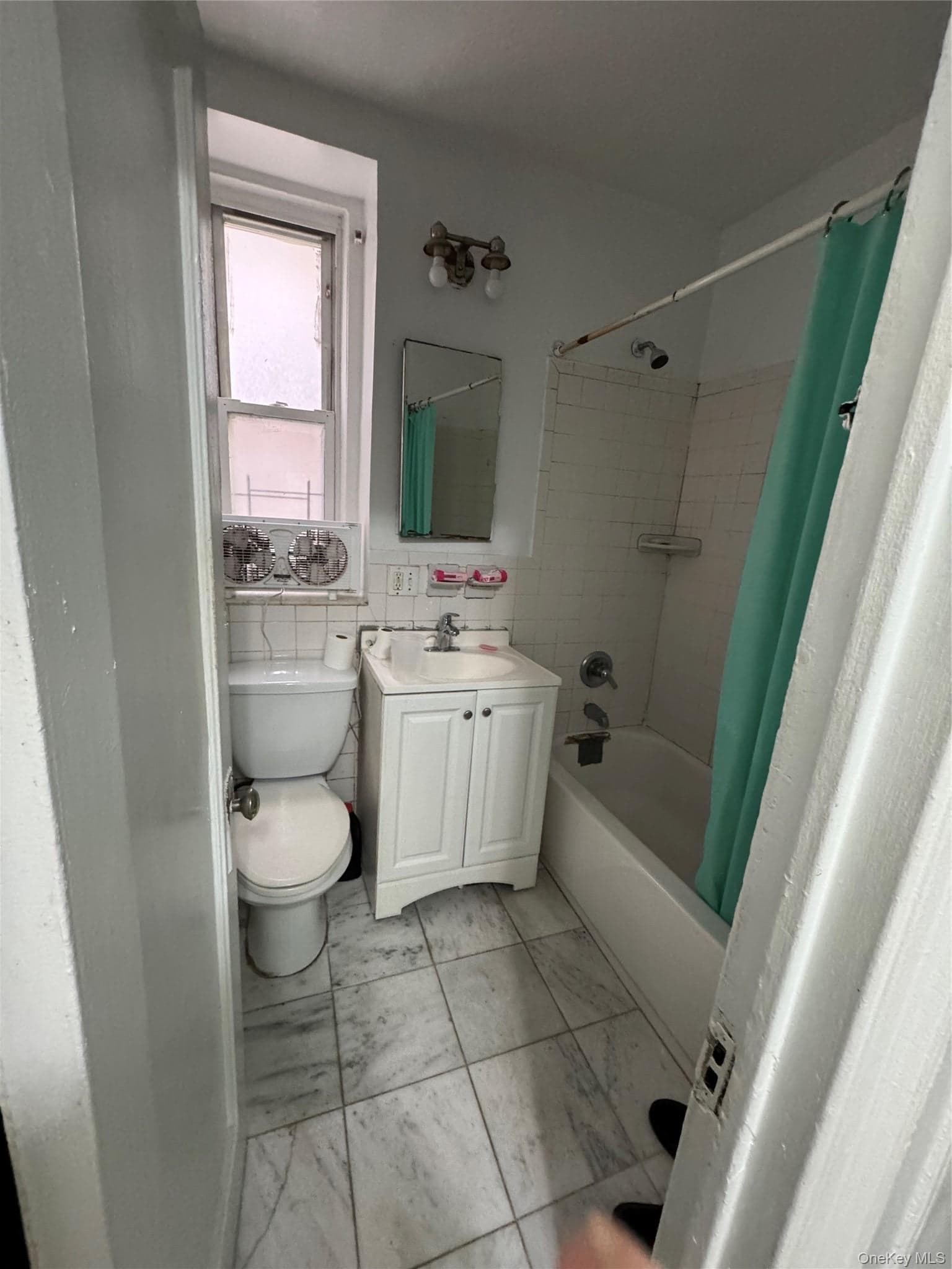 2081 Cruger Avenue Cruger Ave Unit: 1K thumbnail 8