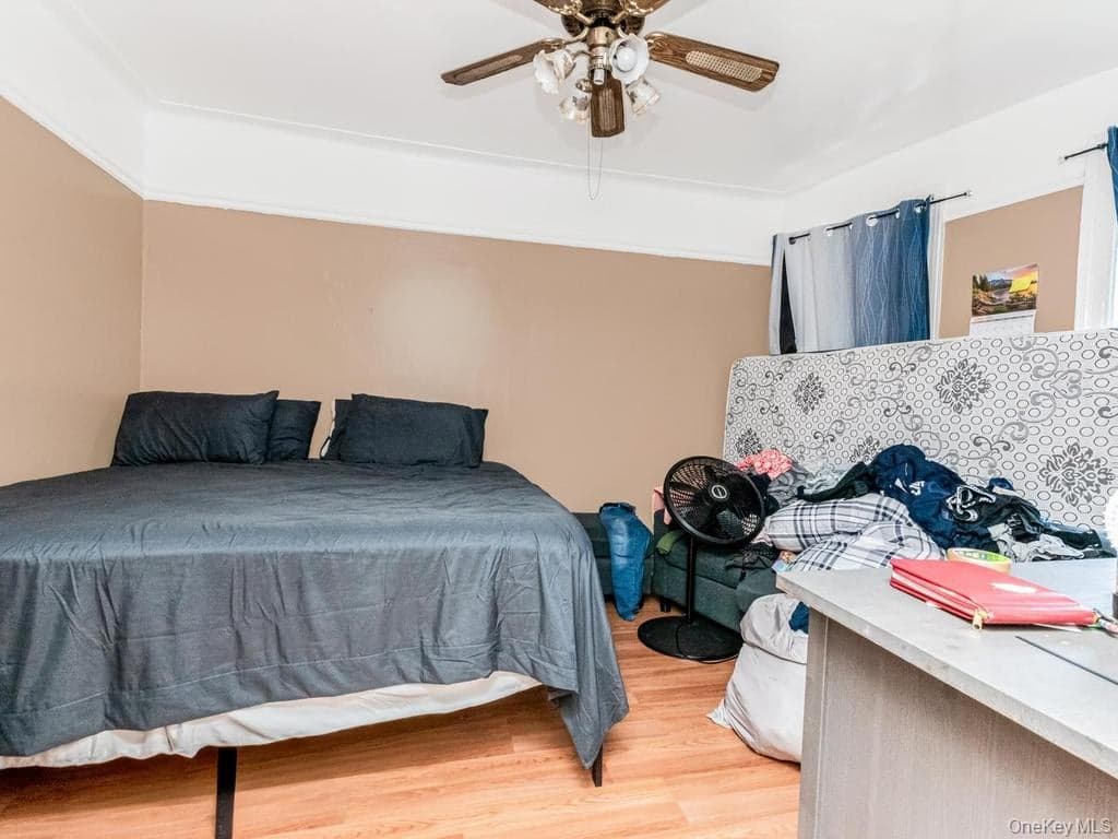 1534 Beach Avenue thumbnail 7