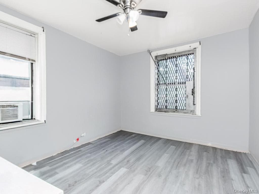 1534 Beach Avenue thumbnail 23