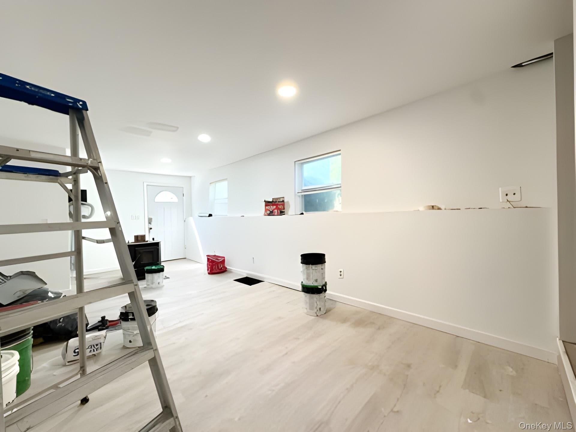 60 Aloma Road thumbnail 23