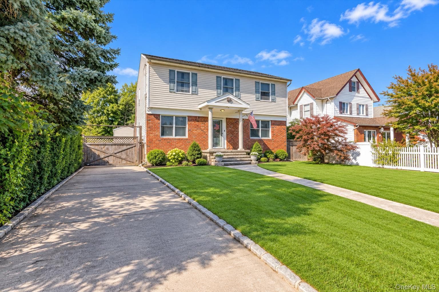 45 Carman Avenue thumbnail 2