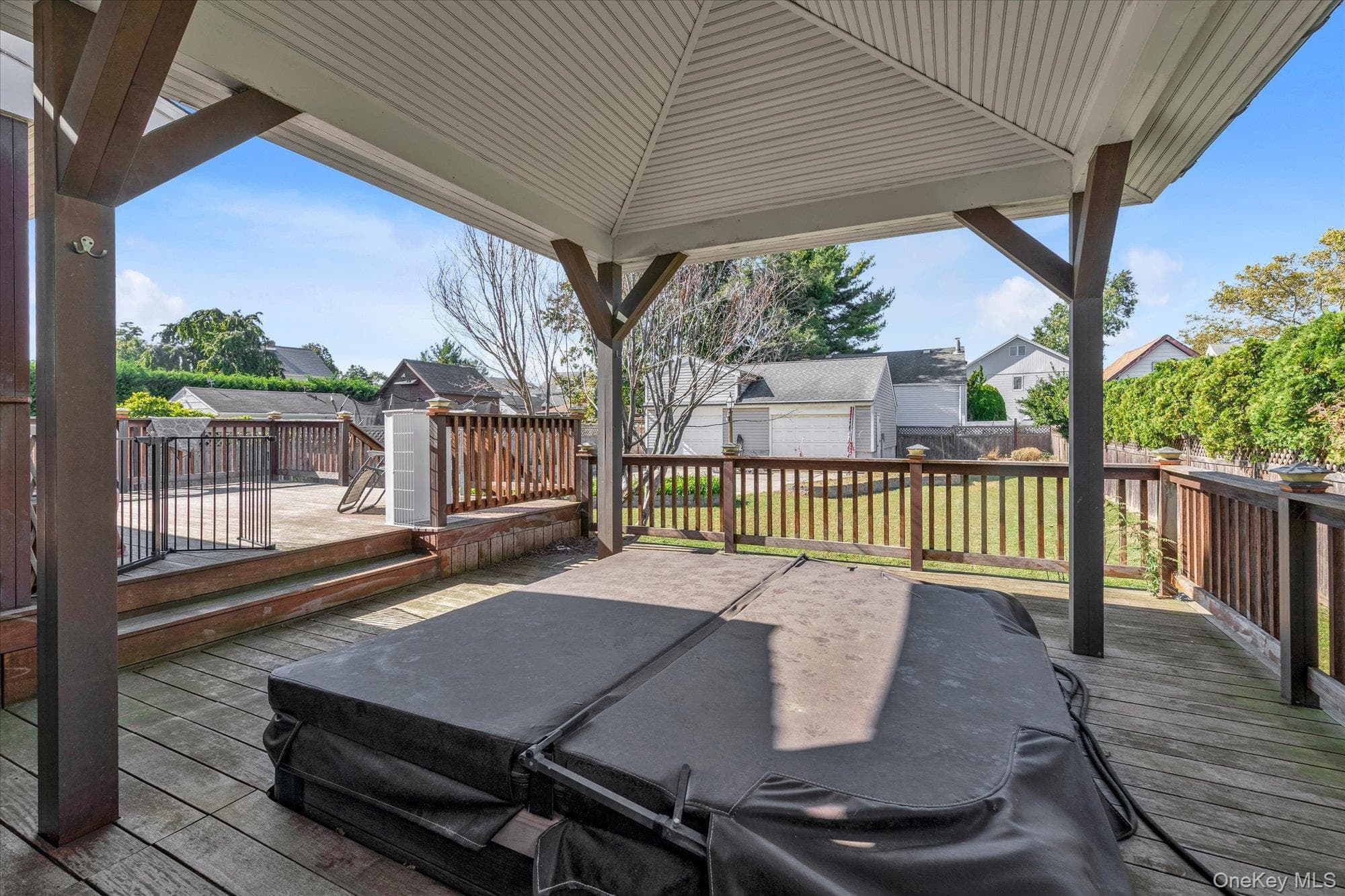 45 Carman Avenue thumbnail 3