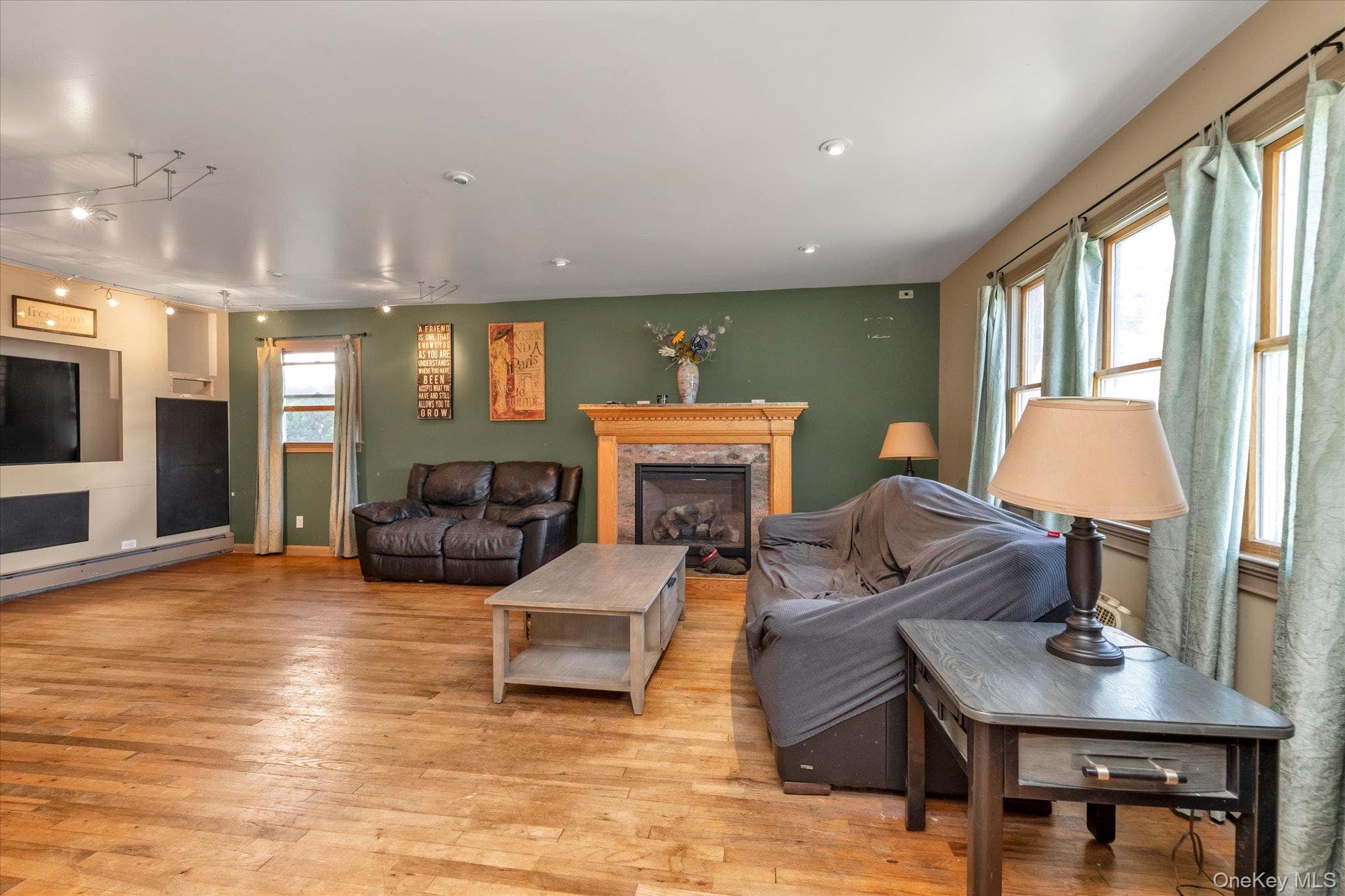 45 Carman Avenue thumbnail 7