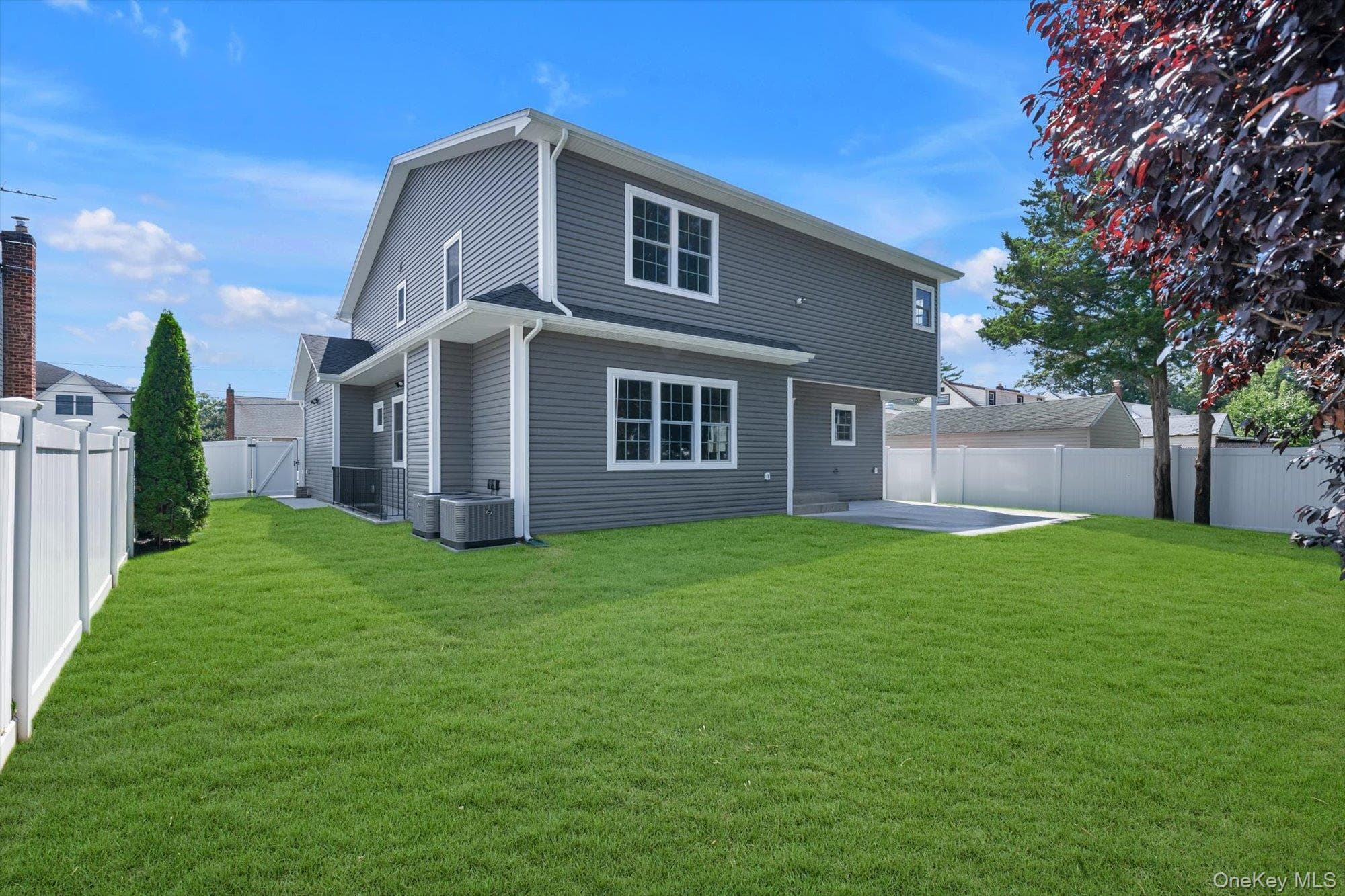 2351 Amherst Street thumbnail 24