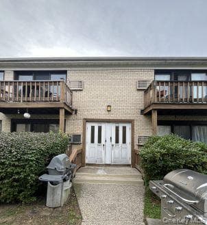 269 W Sneden Place Unit: 269 thumbnail 2