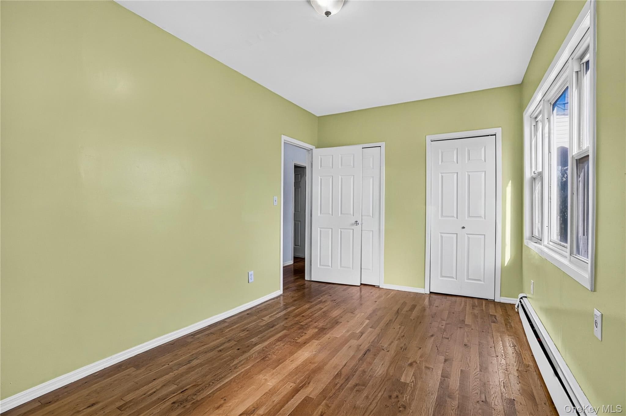 111-42 209th Street thumbnail 18