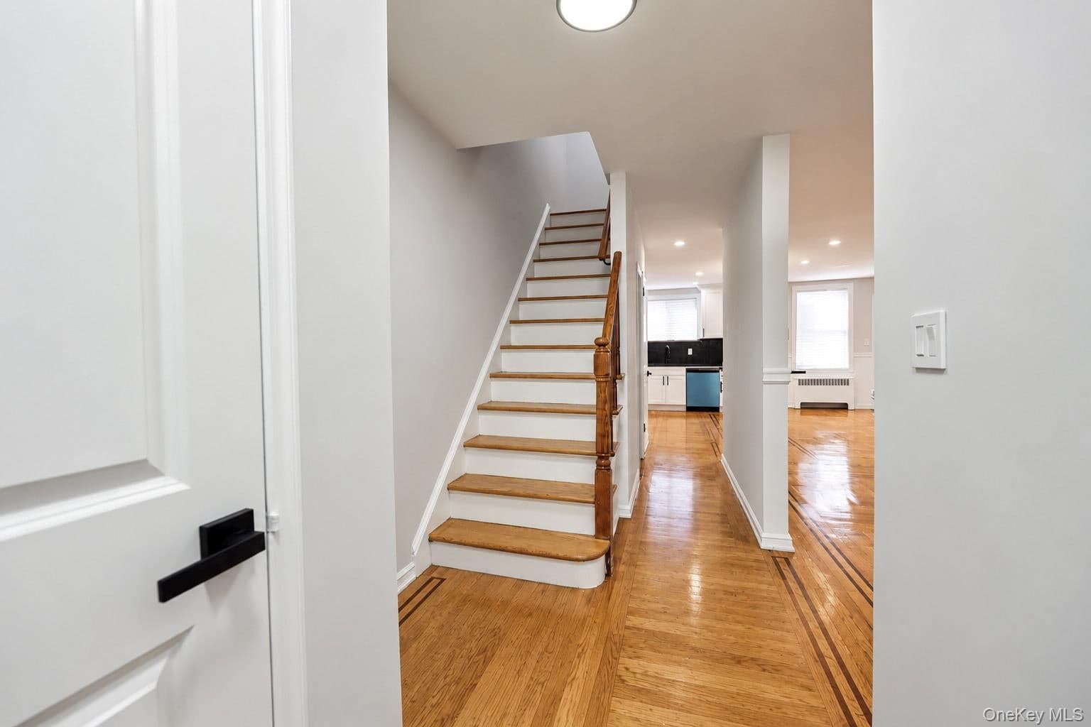 2427 Morgan Avenue thumbnail 4