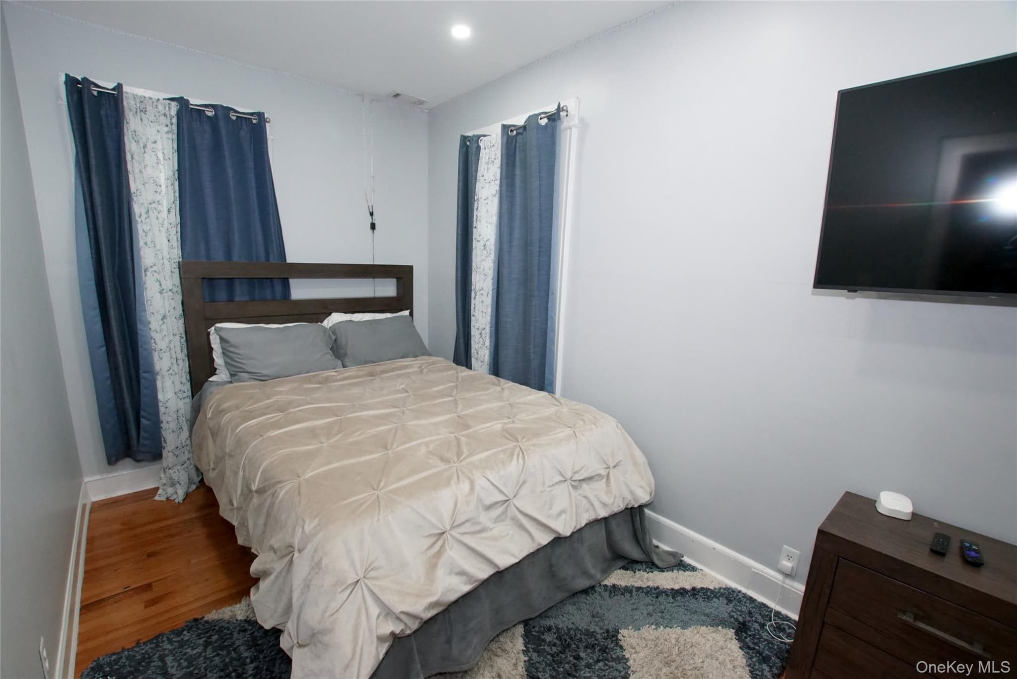 278 S Long Beach Avenue thumbnail 28