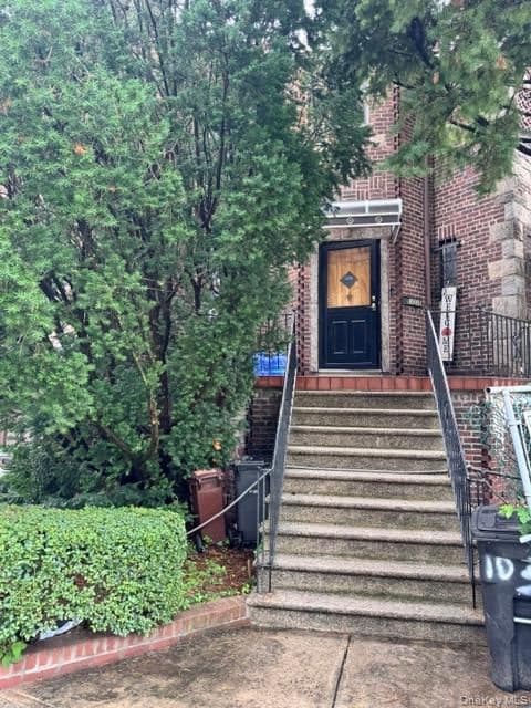 1038 Esplanade Avenue thumbnail 2