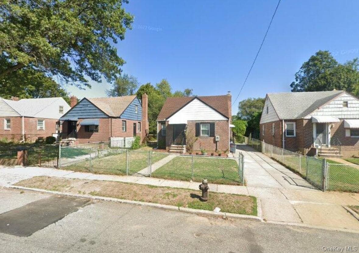222-21 130th Avenue, Laurelton
