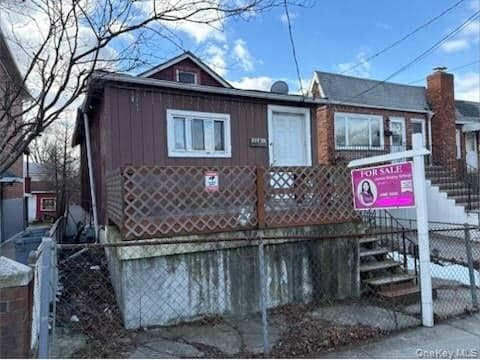 124-12 7th Avenue thumbnail 2