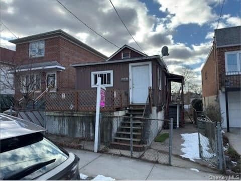 124-12 7th Avenue thumbnail 3