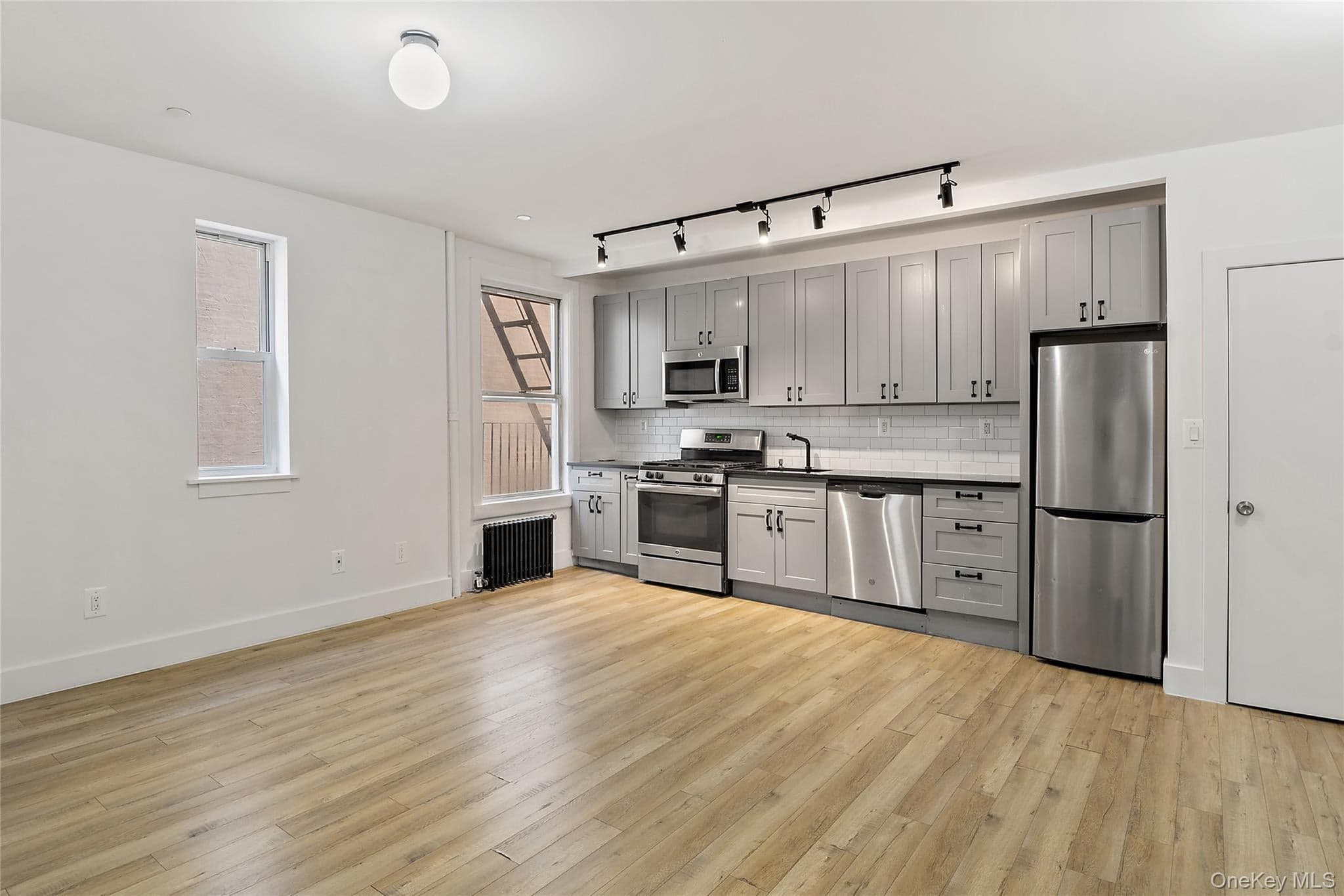 1180 Grant Avenue thumbnail 14
