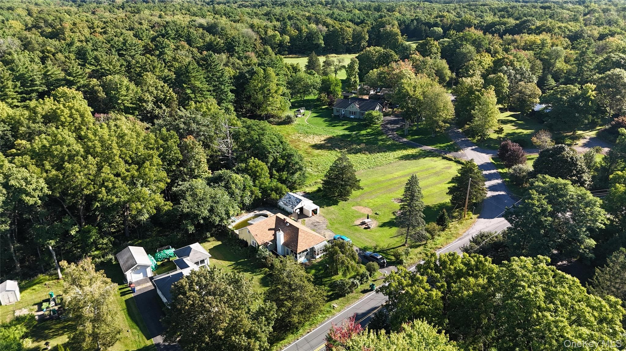 146 W Saugerties Road thumbnail 3