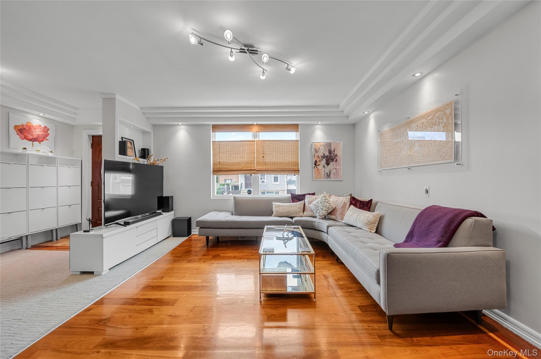 7137 70th Street Unit: B thumbnail 2