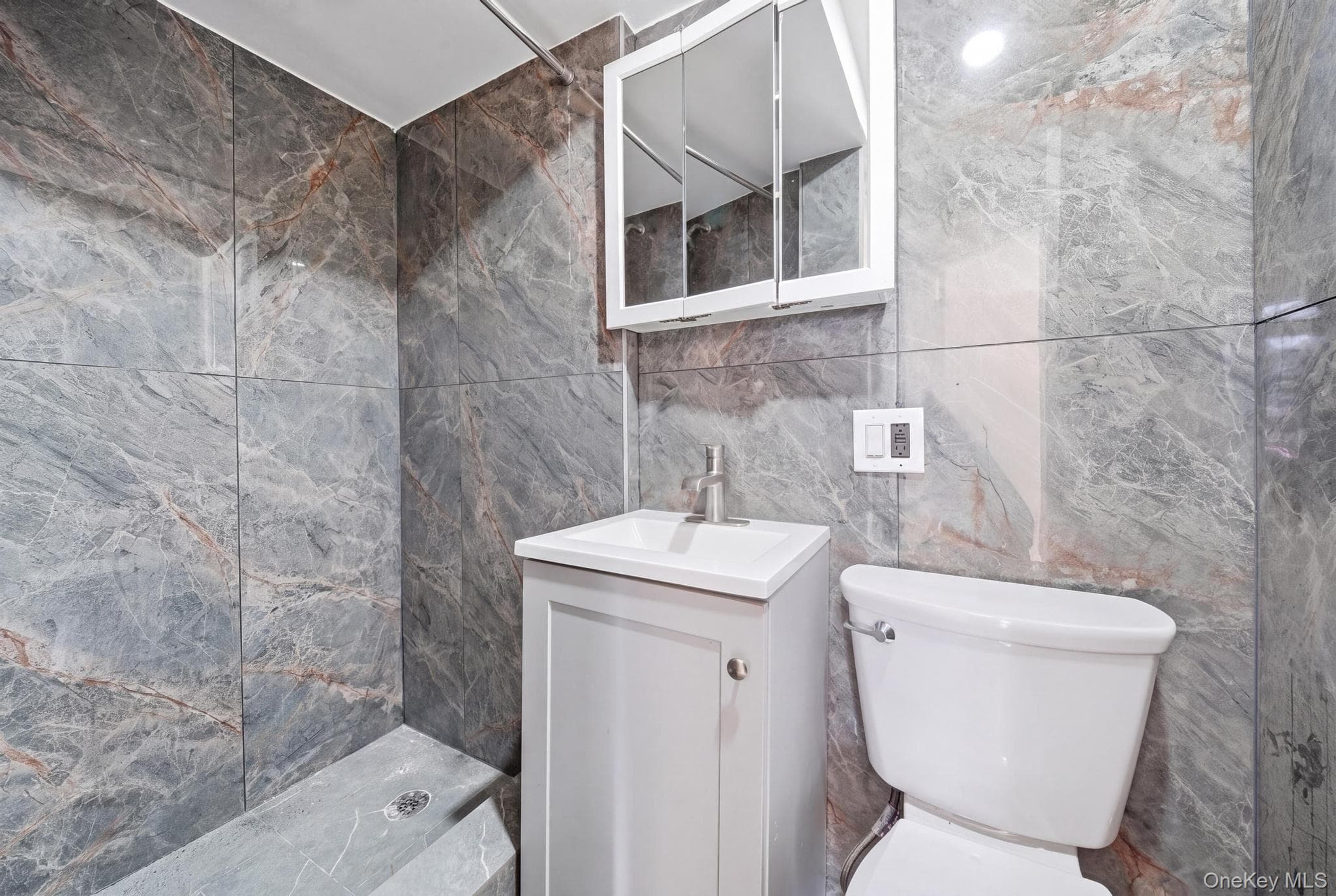 21615 113th Avenue thumbnail 14