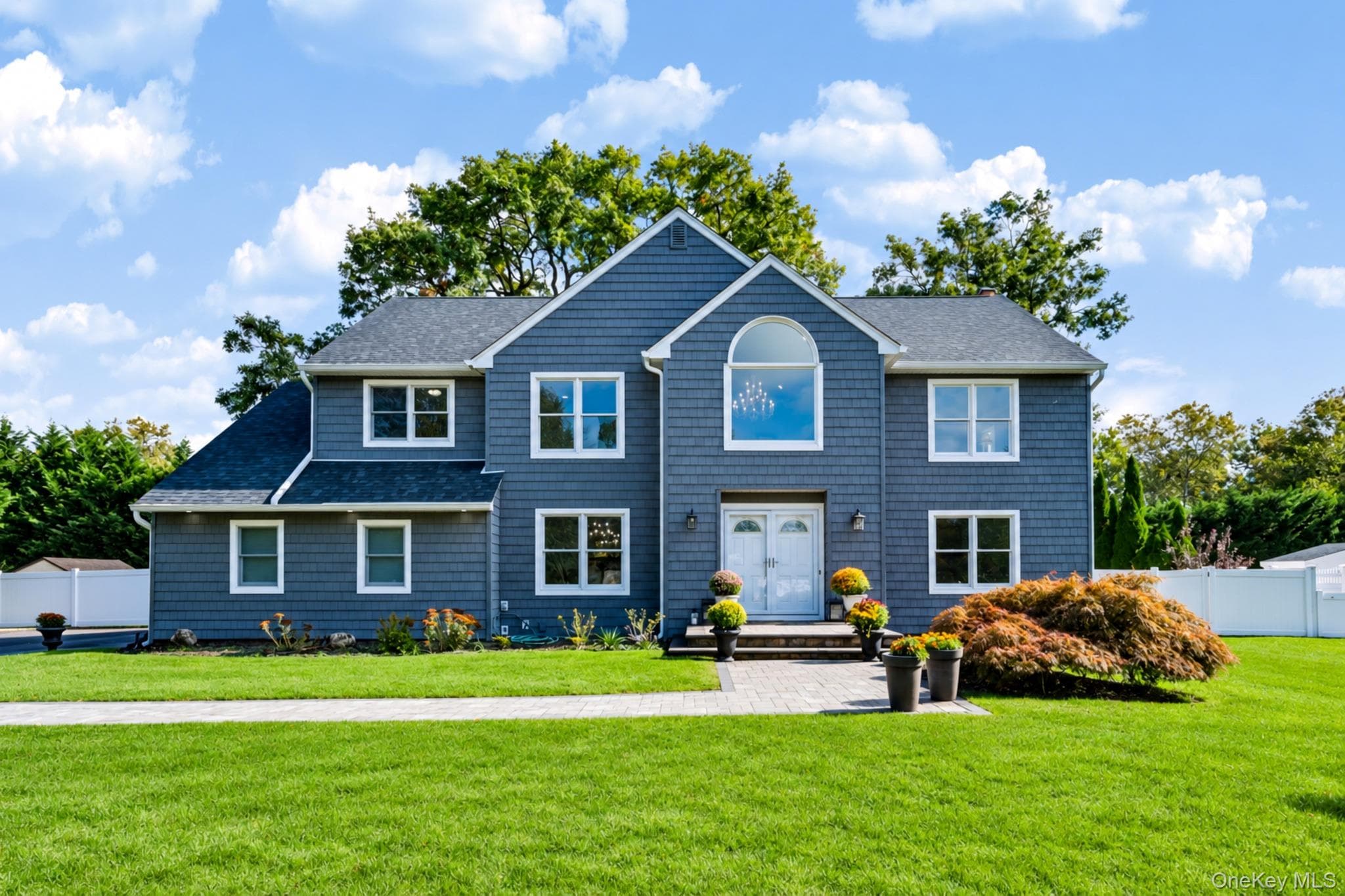 8 Brandon, Commack