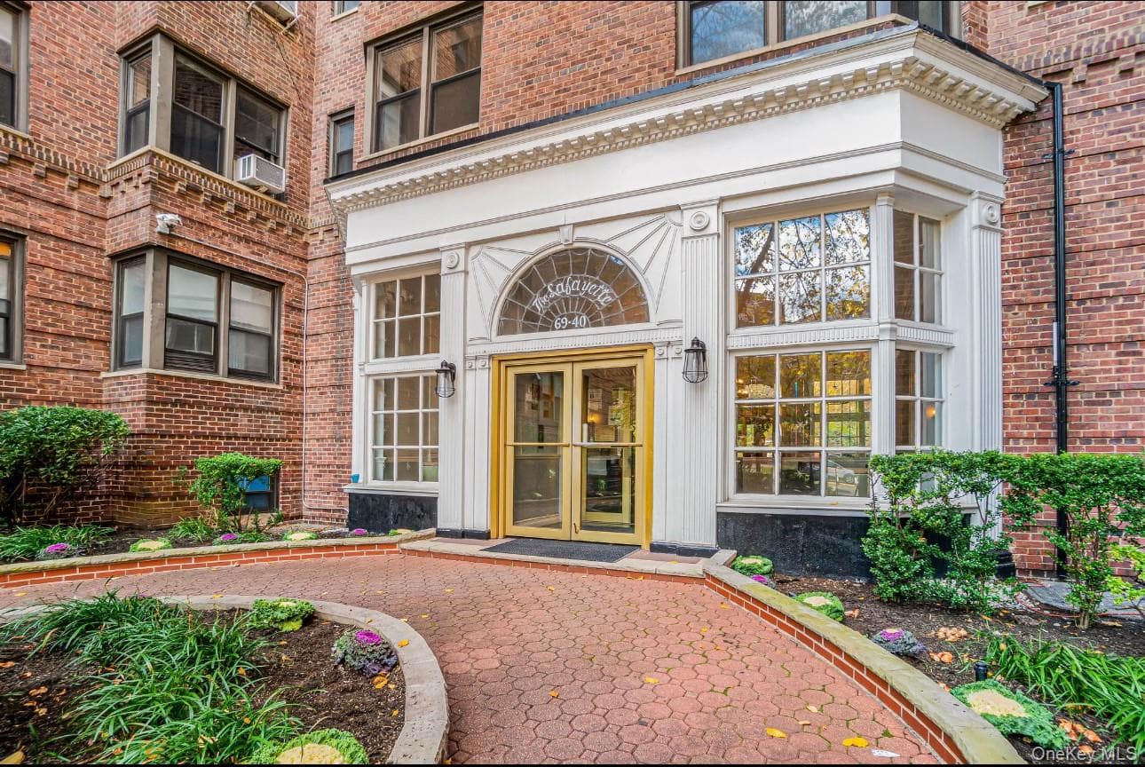 69-40 Yellowstone Boulevard Unit: 119, Forest Hills