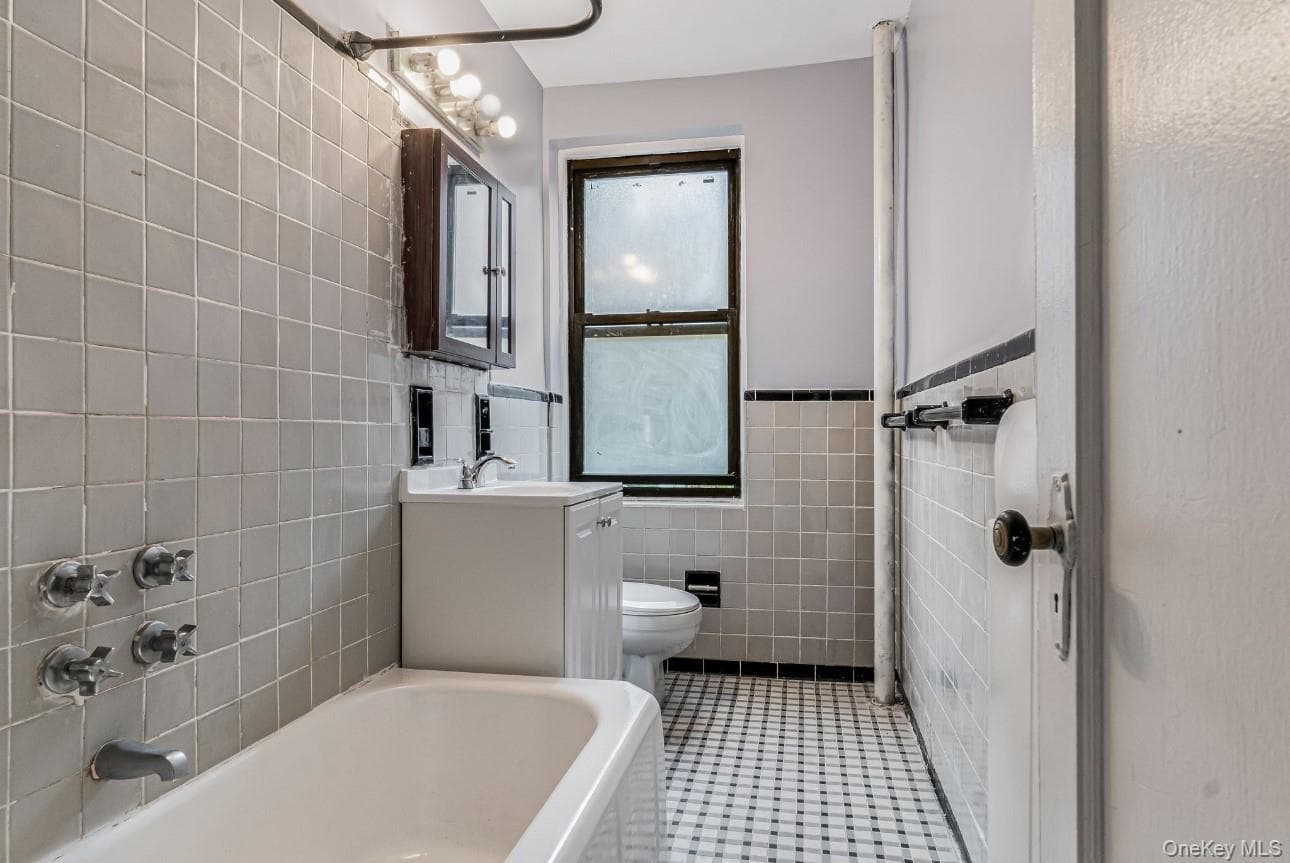 69-40 Yellowstone Boulevard Unit: 119 thumbnail 17