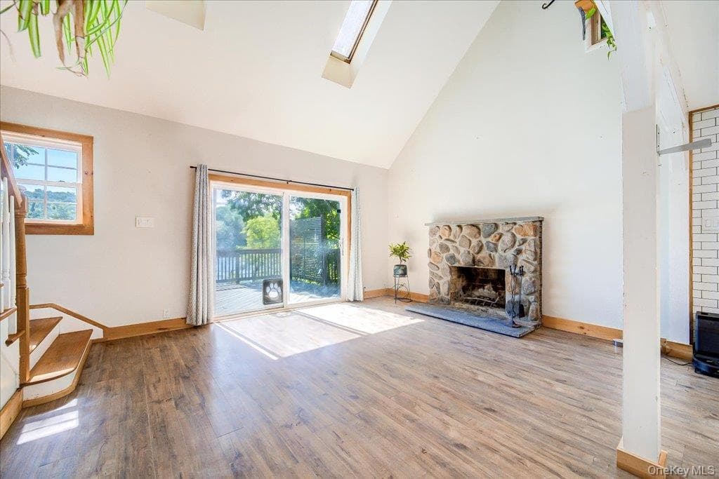 570 Lakes Road thumbnail 6