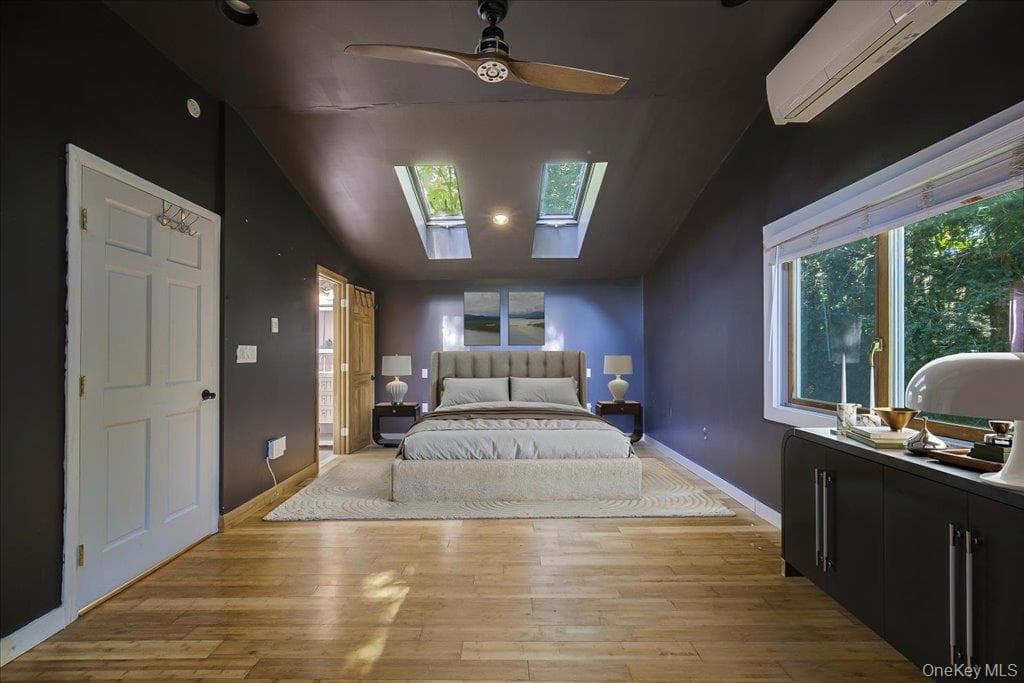 570 Lakes Road thumbnail 23