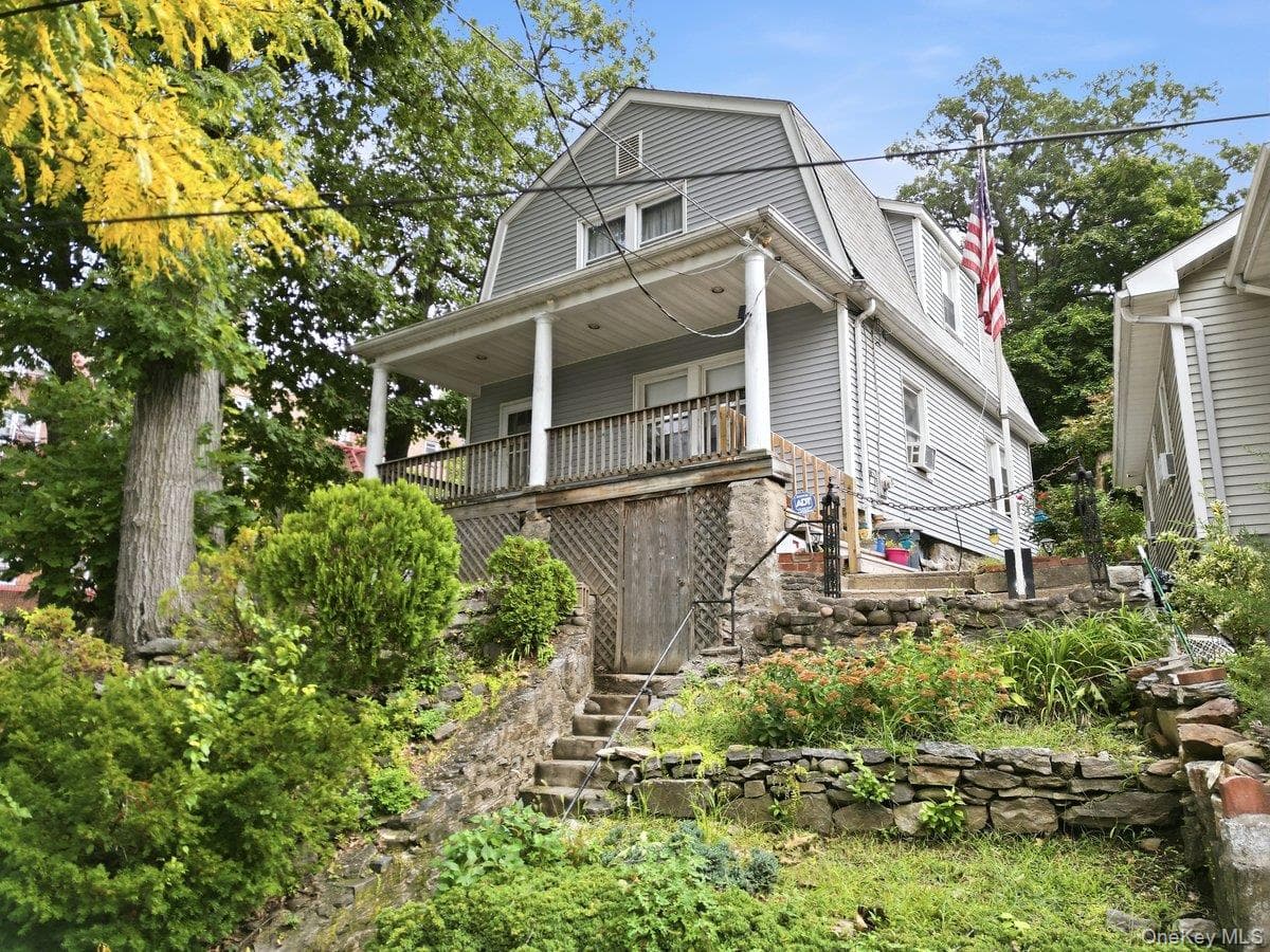 258 Mclean Avenue thumbnail 2