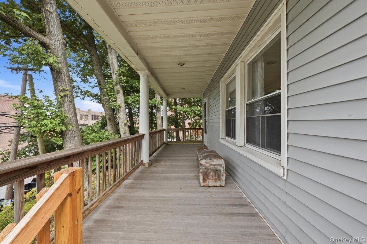 258 Mclean Avenue thumbnail 5