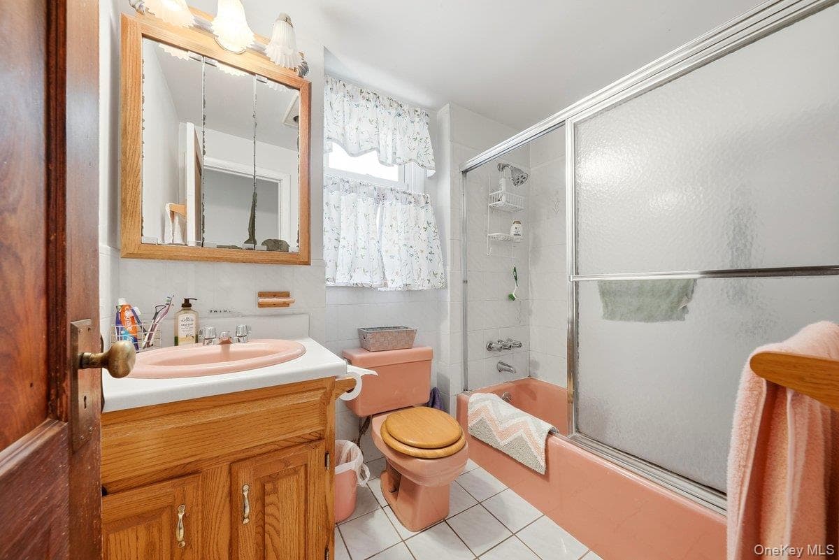 258 Mclean Avenue thumbnail 19