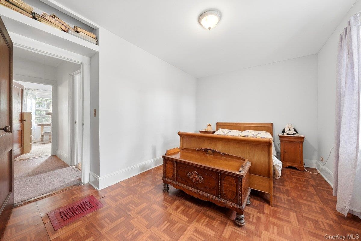 258 Mclean Avenue thumbnail 21