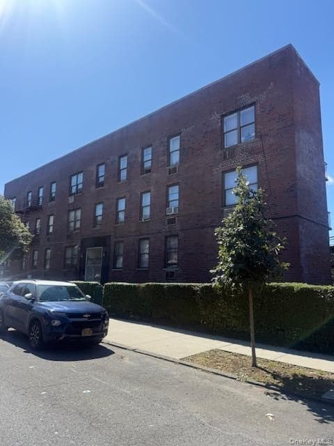 1821 Mahan Avenue thumbnail 3