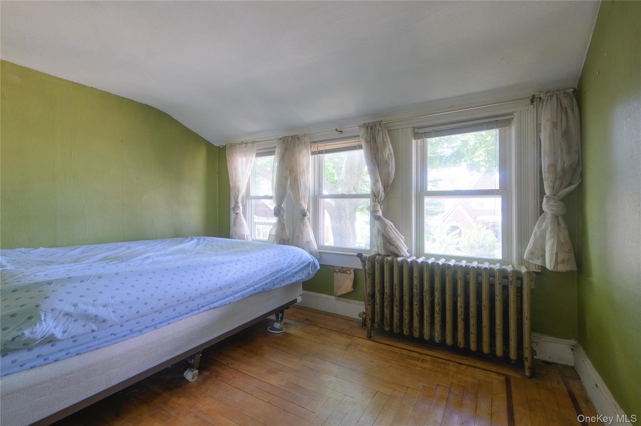 5-19 126th Street thumbnail 9