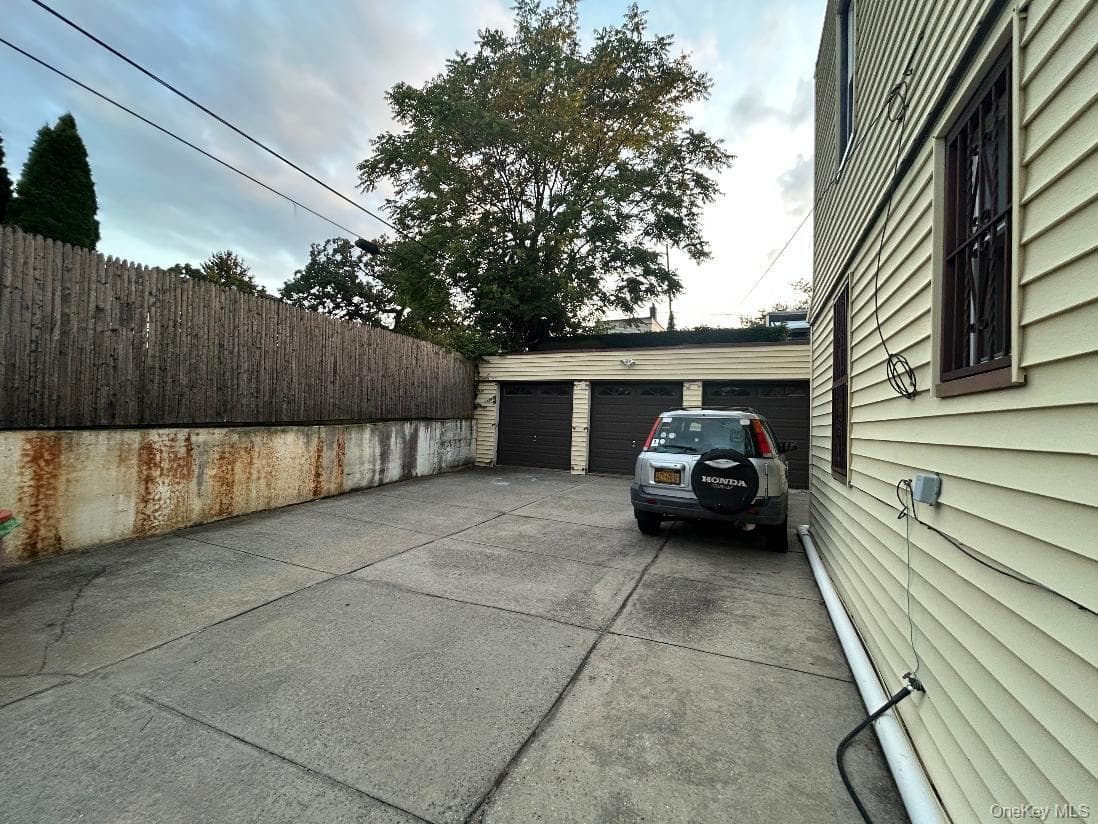 73-58 71st Street thumbnail 34
